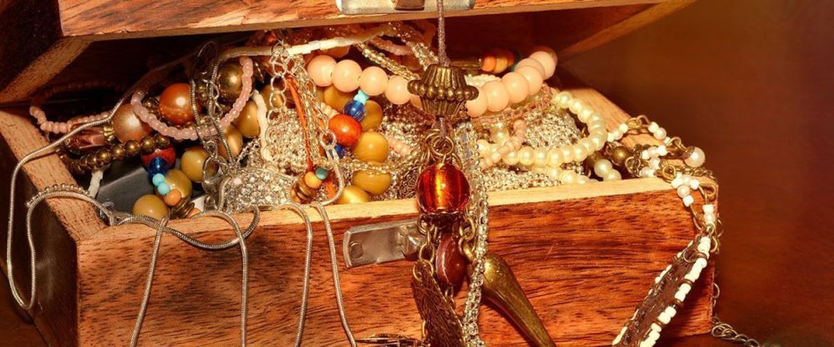 Les bijoux sont précieux, mais ne sont pas les seuls objets qui attirent.