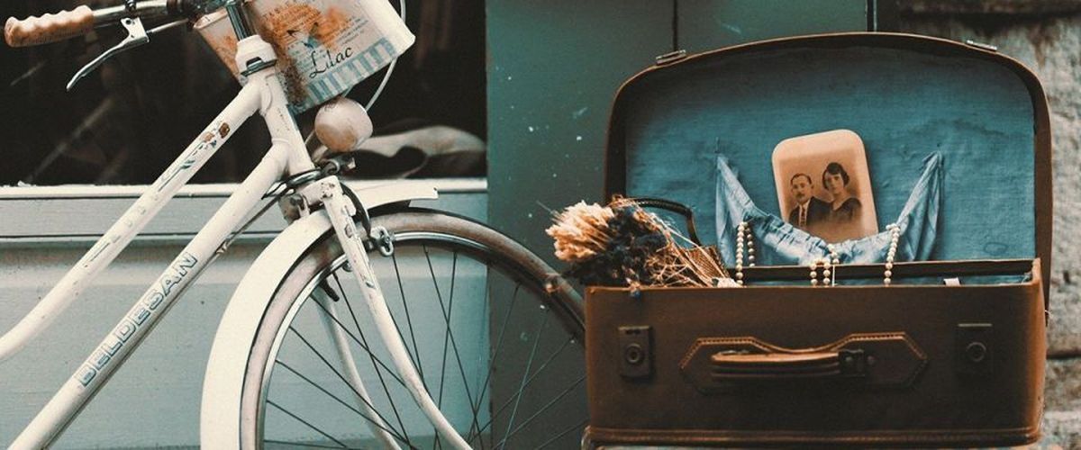 Contemporains, anciens ou, surtout, vintages, des objets de toutes les époques.